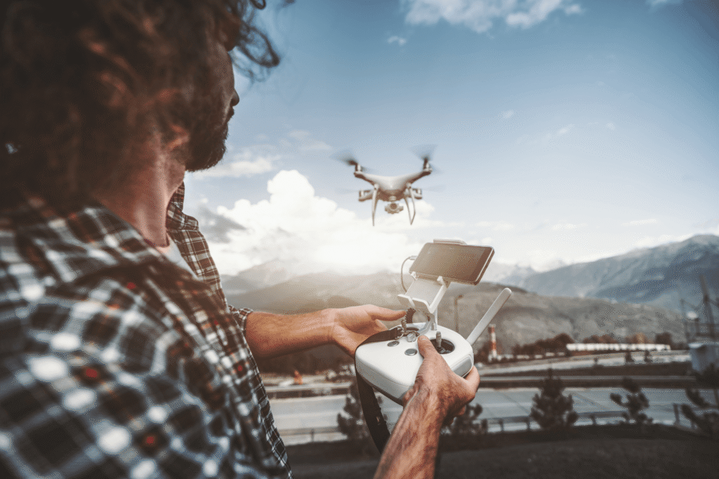 Élève en formation pilote de drone complète